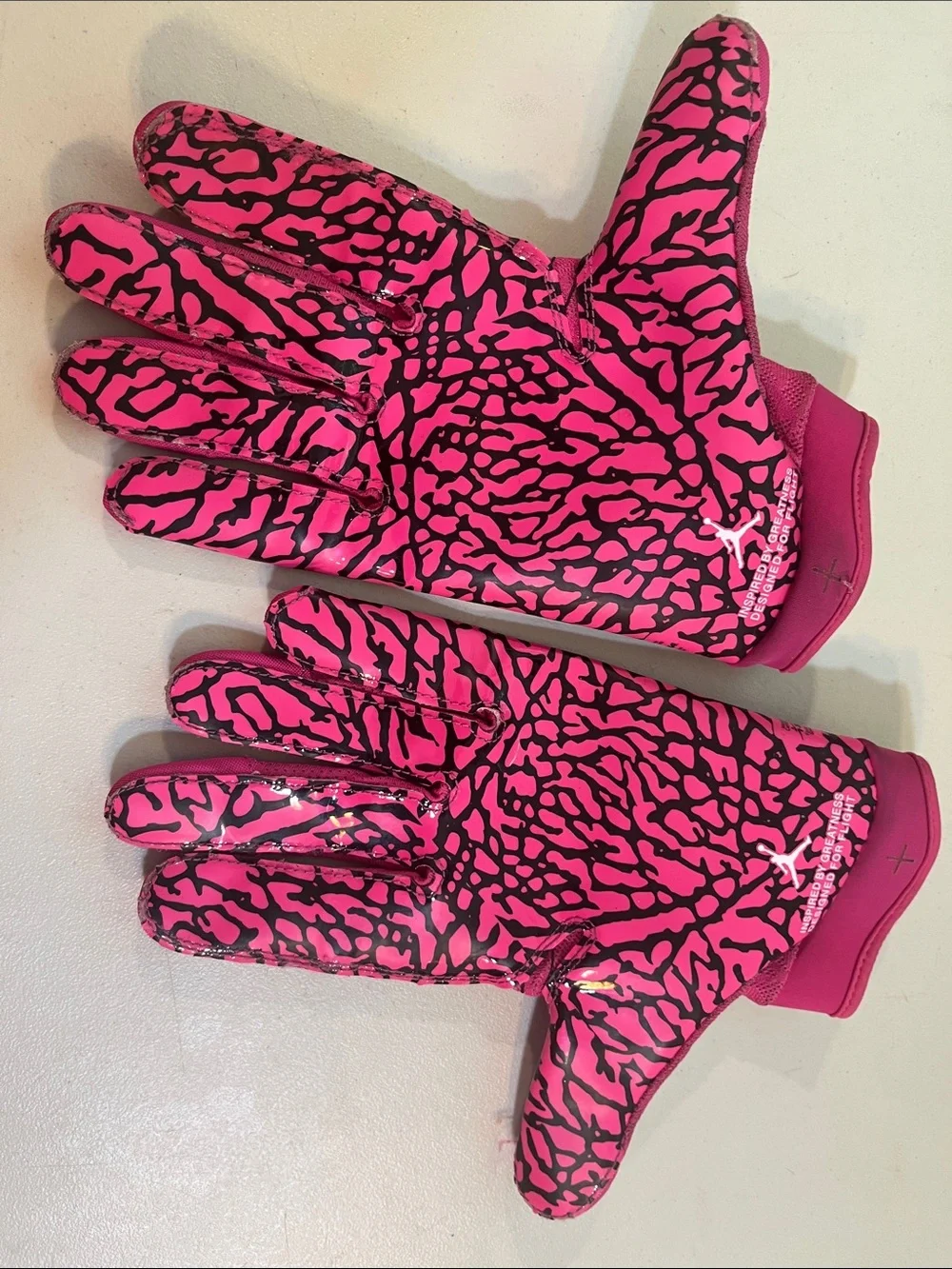 Jordan Women's Hot Pink & Black Athletic Gloves